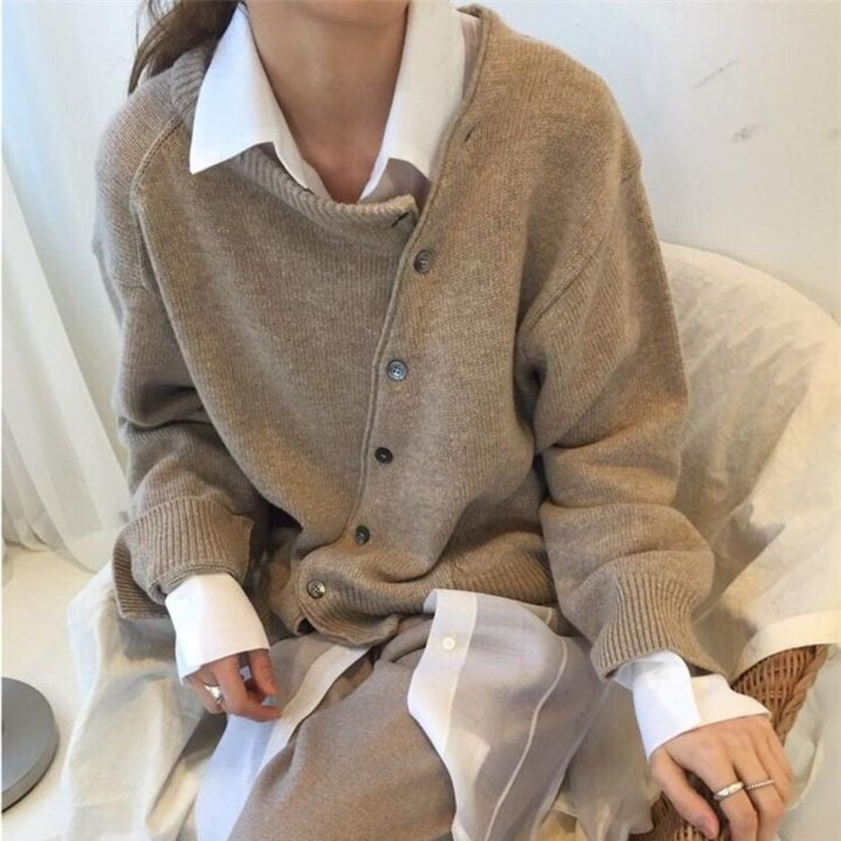 Ashley | Kashmirgenser med Asymmetriske Knapper