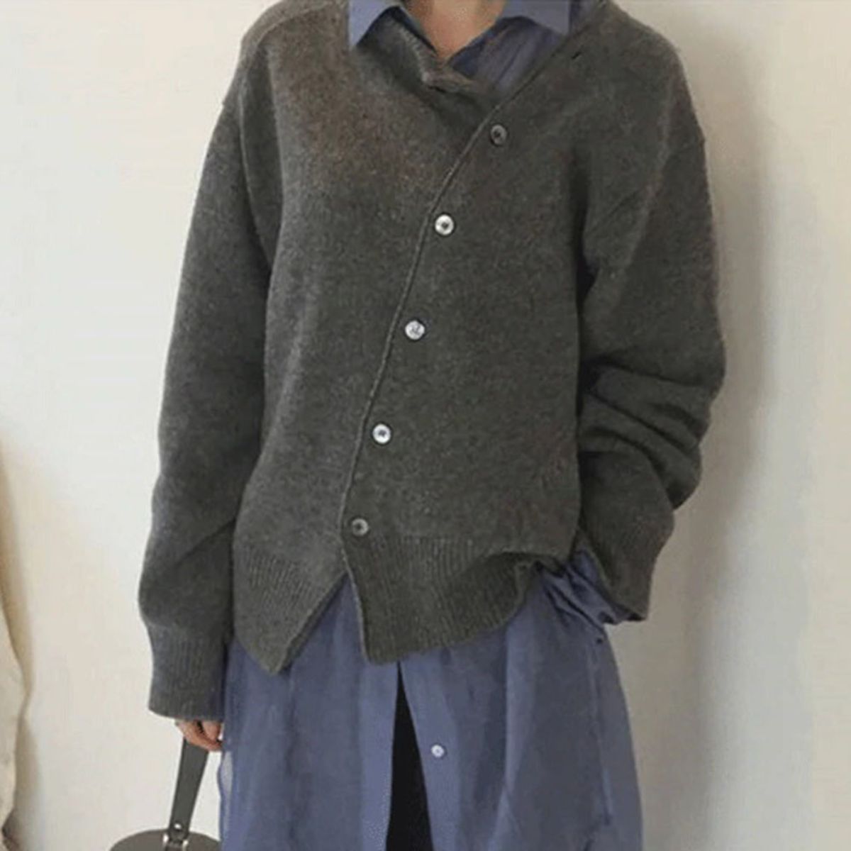 Ashley | Kashmirgenser med Asymmetriske Knapper