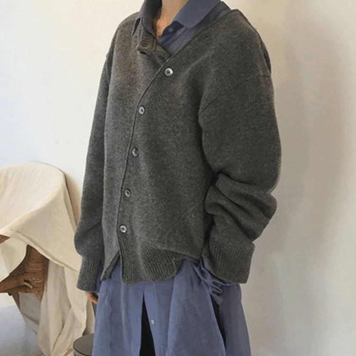 Ashley | Kashmirgenser med Asymmetriske Knapper